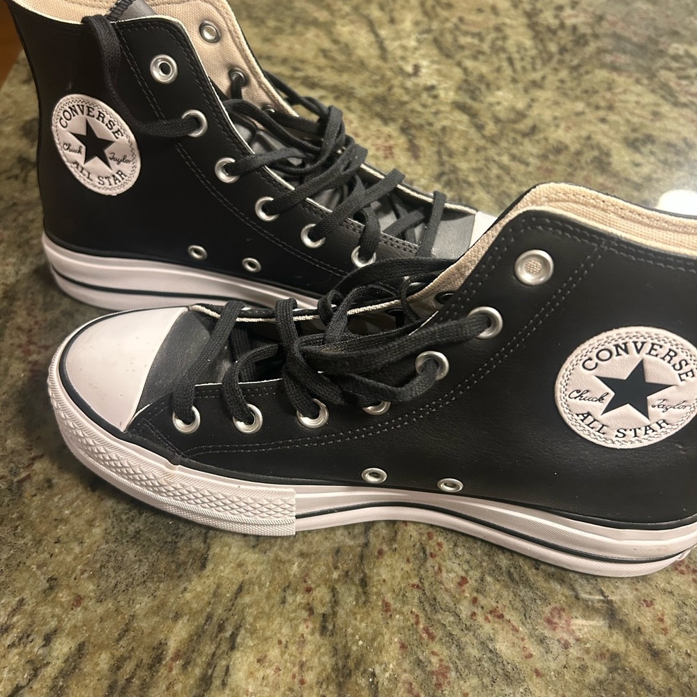 Women’s Black Leather Chuck Taylor High Top Sneakers EUC Size 8